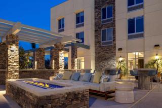 Hilton Garden Inn Temecula - 3