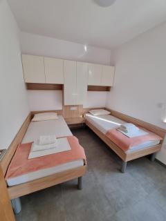 Apartments Lackovic - Starigrad-Paklenica - 5