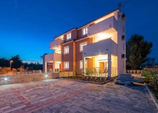 Apartments Hrvoje - Vodice - 5