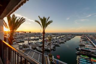 MARBELLA BANUS SUITES - Puerto Banús Marina Seafront Apartment - Premium 2BR - 2BA - Outdoor Balcony - Panoramic Marina & Mediterranean Views - Stunning Sunsets - Heart of Puerto Banús - Direct Beach Access - Steps from El Corte Ing Luxury Shopping - 4