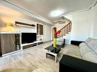 Charming 2-Bed House in Torrevieja - Torrevieja - 7