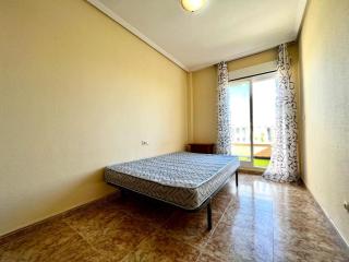 Charming 2-Bed House in Torrevieja - Torrevieja - 4