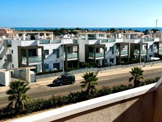 Charming 2-Bed House in Torrevieja - Torrevieja - 3