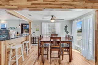 Sea Glass Cottage - Port Aransas - 4