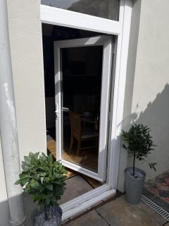 Adanhouse-stockland spacious 5 bedroom house sleeps 12 private garden - Cardiff - 1