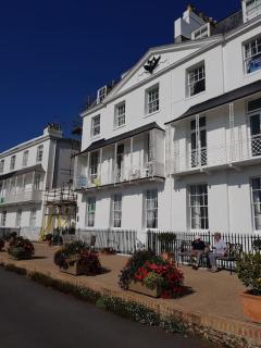 Sidmouth Fabulous 2 Bedroom balcony flat with sea views - 6