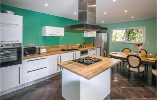 Nice Home In Suze-La-Rousse With Wifi - Suze-la-Rousse - 1