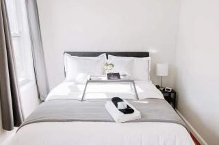 5BR triple decker apartment – 15 mins to City - Boston - 5