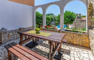 Holiday Home Medulin 33 - Medulin - 2