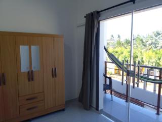 Sol Apartamento 4 - Quarto e sala com varanda e cozinha americana na praia do prea-CE - Prea - 4