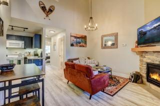 Private condo steps from ski lift minutes to lake - Stateline - 8