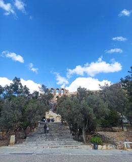 Steps to the Acropolis, museum view and balcony - 4