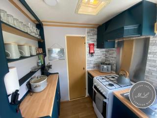 Heron’s Mead - Caravan Park & Fishing Lake - Skegness - Lincolnshire - 7