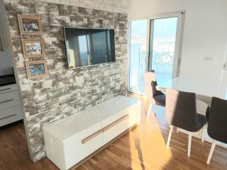 Apartment Sea & Mountain - Bar - 5