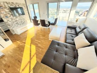 Apartment Sea & Mountain - 4