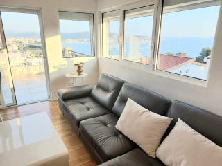 Apartment Sea & Mountain - Bar - 3