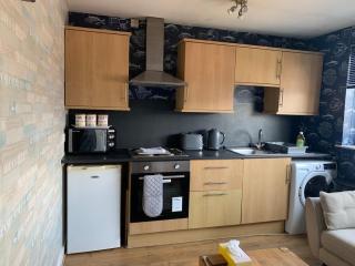 Lovely Centralised 1Bed Apt Near Town Centre & Beach - Free Wi-Fi & Parking - Fleetwood - 1