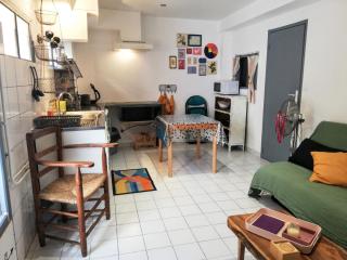 Charmant appartement en centre-ville médiéval - Gigean - 9