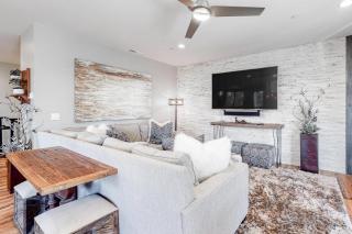 Gondola Vista Luxury Villas by Ski Heavenly & Beaches - South Lake Tahoe - 5