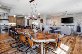 Gondola Vista Luxury Villas by Ski Heavenly & Beaches - South Lake Tahoe - 4