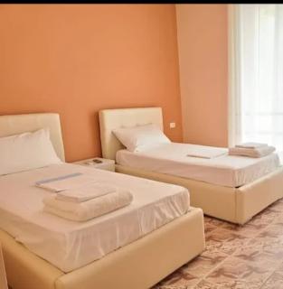 Hotel Fama - Durrës - 0
