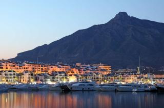 Designer Renovated Penthouse In Puerto Banus - 5