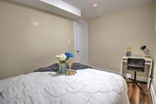 Relaxing 3 Bedroom Basement Stay - Mississauga - 3