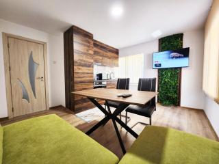 Sun-kissed Varna Getaway - Varna - 6