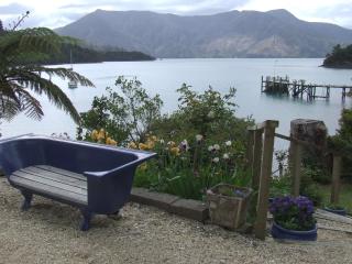 Te Mahia Bay Resort - 4