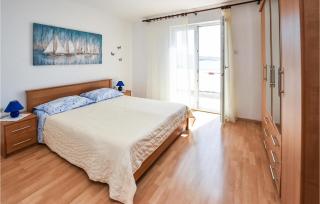 2 Bedroom Nice Apartment In Kustici - 9