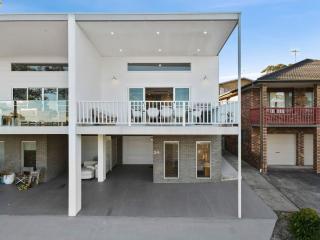 Three Beaches managed by Batemans Bay Accom - 4