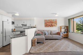 Teds at Broulee managed by Batemans Bay Accom - Broulee - 5