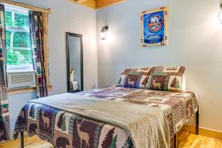 Cozy South Bay Cabin with Lake and Mountain Views - 3