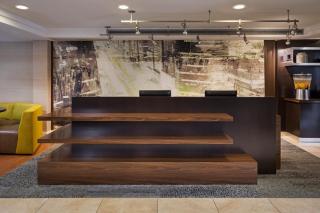 Courtyard by Marriott San Diego Del Mar/Solana Beach - Solana Beach - 9