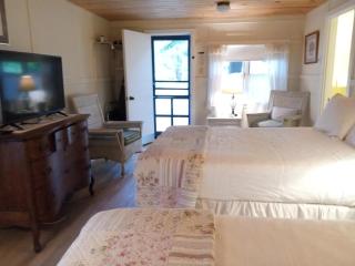 High Tide Inn on the Ocean, Motel and Cottages - Camden - 1