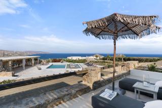 Myconian Crown Suites - Kalafatis - 2