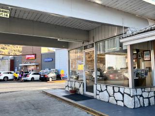 BIGGS NU-VU MOTEL - 9