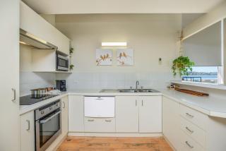 Pine Beach Villa Fabulous Sea Views - 3