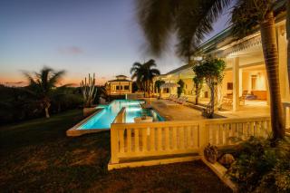 A Beautiful Villa Curacao with large pool and tropical garden - Jan Thiel - 1