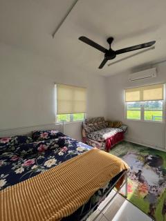 Homestay Kasih Alza -Ada 2 Unit - View Sawah Padi , Private Pool -Prefer Direct Booking- - Malacca - 5