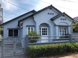 Modern Comfortable 2 bedroom Cottage - 0