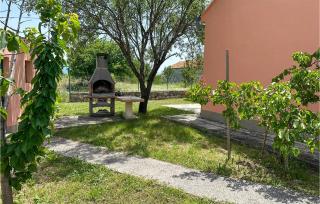 1 Bedroom Cozy Home In Knin - - 3