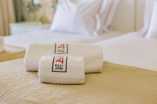 Rent4Rest Estoril Beachfront Apartments - Estoril - 4