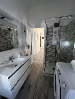 White Sand Flat 2 - 6