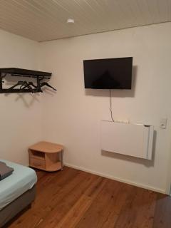 Gästehaus Six Inn mit Gemeinschaftsküche bis 6 Personen - Uttenweiler - 5