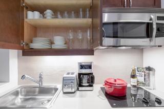 Splendid Midtown Studio w Gym Doorman NYC-233 - 6
