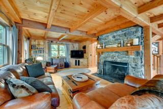 Lakefront Westhampton Cabin with Beach and Kayaks! - Westhampton - 5