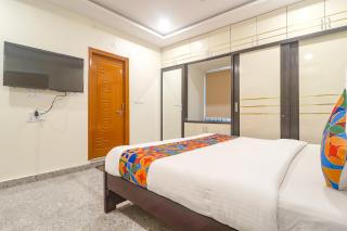 FabExpress RS Living - Nr TCS Deccan Park, Hitech City - 2