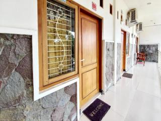 Griya Juanda Syariah near RS Dharma Husada Probolinggo Mitra RedDoorz - 1
