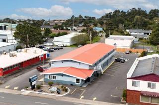 Travelodge by Wyndham Newport - Newport - 1